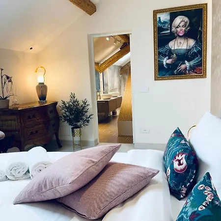 Apartament Skyview Como