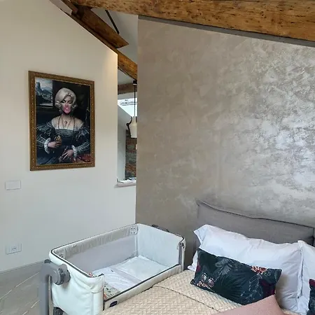 Skyview Apartament *