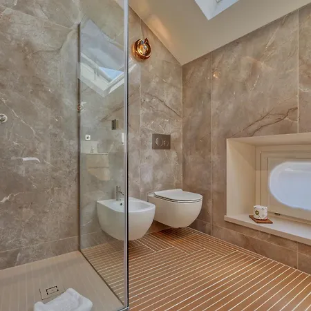 Apartament Skyview Como